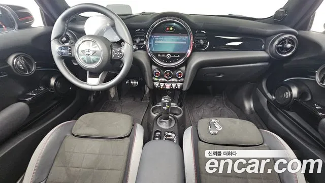 Mini Cooper — Фото автомобиля 7