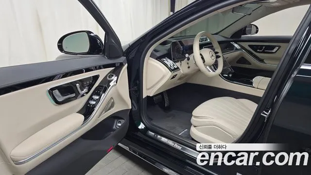 Mercedes-Benz S-Class — Фото автомобиля 10