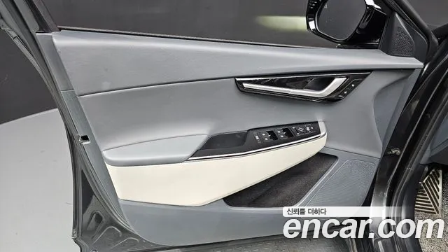 Kia EV6 — Фото автомобиля 20