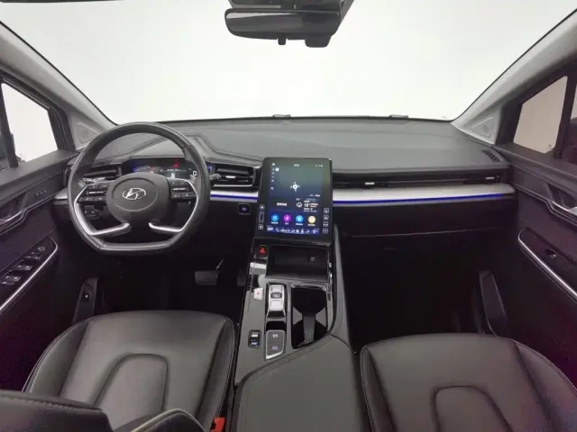 Hyundai Custo — Фото автомобиля 5