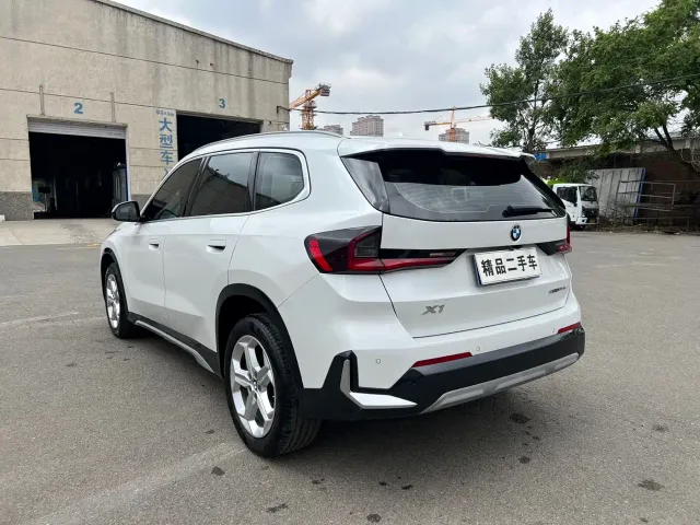BMW X1 — Фото автомобиля 6