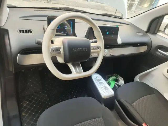 Changan Lumin — Фото автомобиля 9