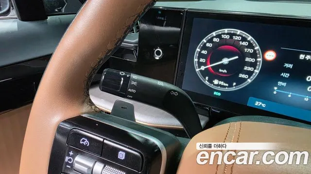 Hyundai Grandeur Grandeur (GN7) 2.5 Бензин 2WD — Фото автомобиля 26