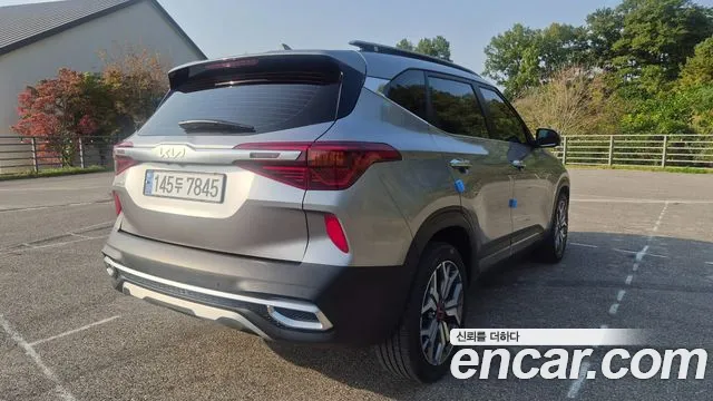 Kia Seltos — Фото автомобиля 6