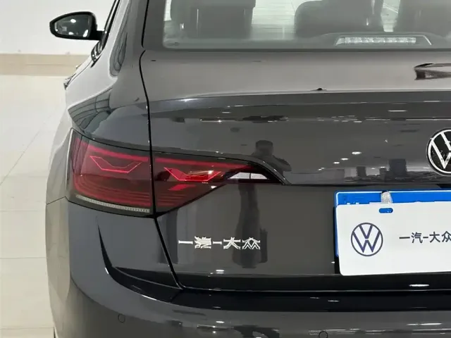 Volkswagen Sagitar — Фото автомобиля 15