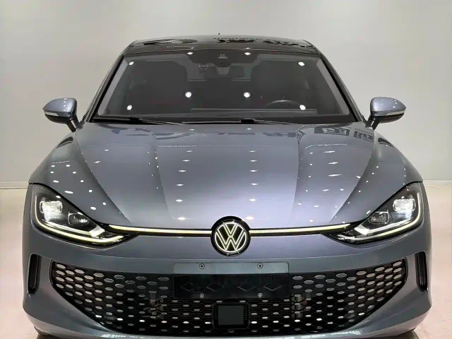 Volkswagen Lamando — Фото автомобиля 2