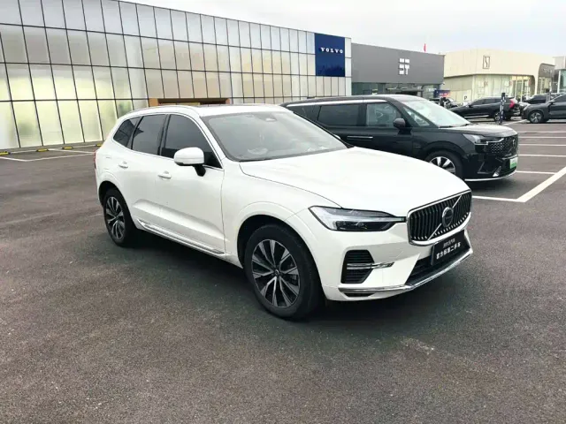 Volvo XC60 — Фото автомобиля 7