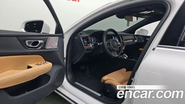 Вольво S60 S60 третьего поколения B5 Ultimate Bright — Фото автомобиля 10