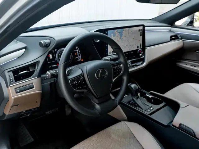 Lexus ES — Фото автомобиля 24