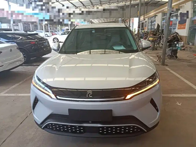 BYD Yuan UP — Фото автомобиля 2