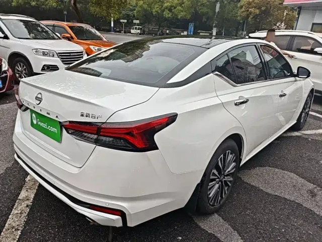 Nissan Teana — Фото автомобиля 6