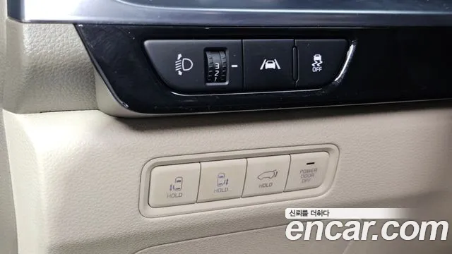 Kia Carnival Generation 4 — Фото автомобиля 24