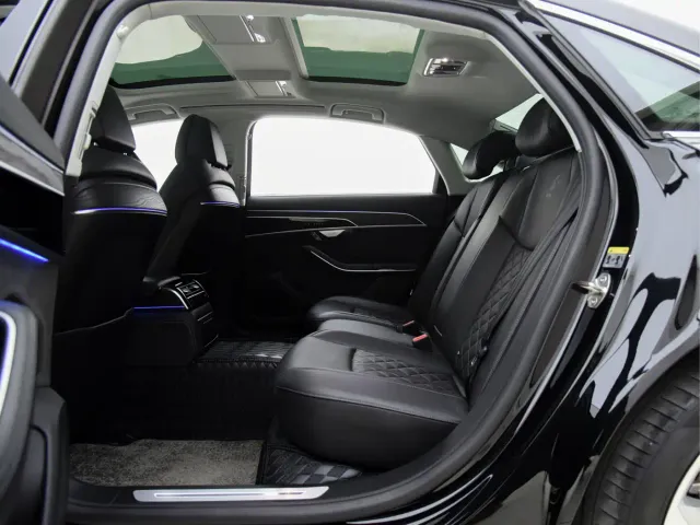 Audi A8 — Фото автомобиля 13