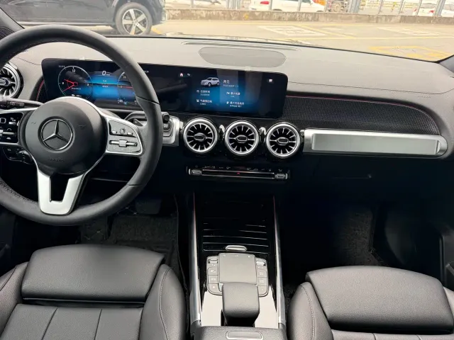Mercedes-Benz EQB — Фото автомобиля 20