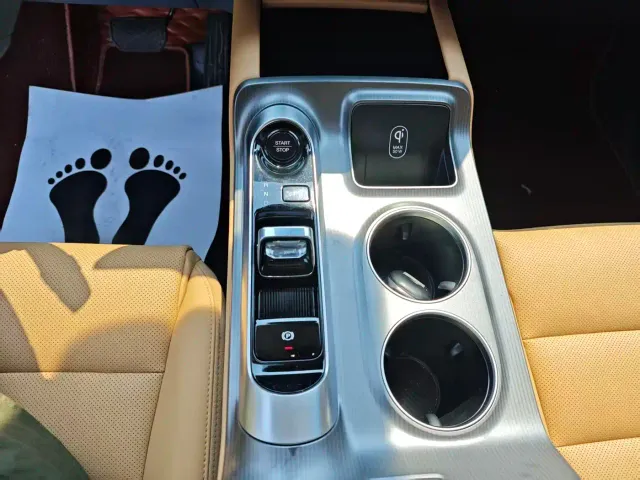 GAC Trumpchi E8 — Фото автомобиля 6