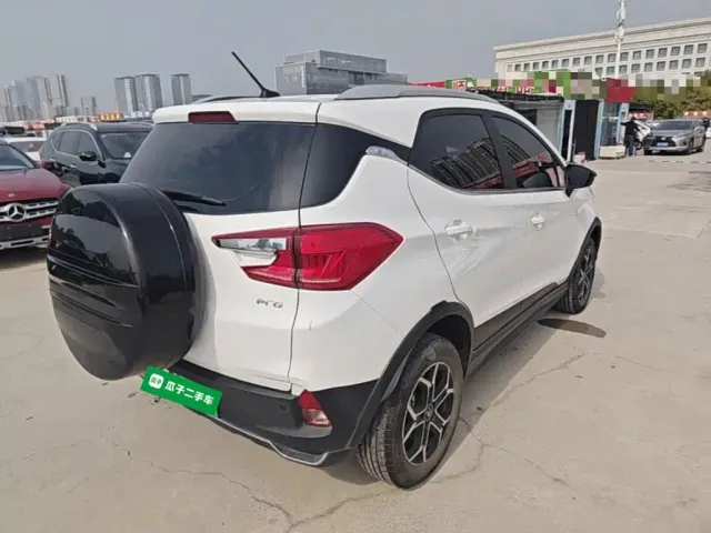 BYD Yuan Pro — Фото автомобиля 6