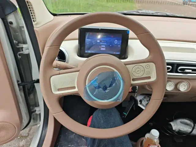Wuling Hongguang Mini EV — Фото автомобиля 10