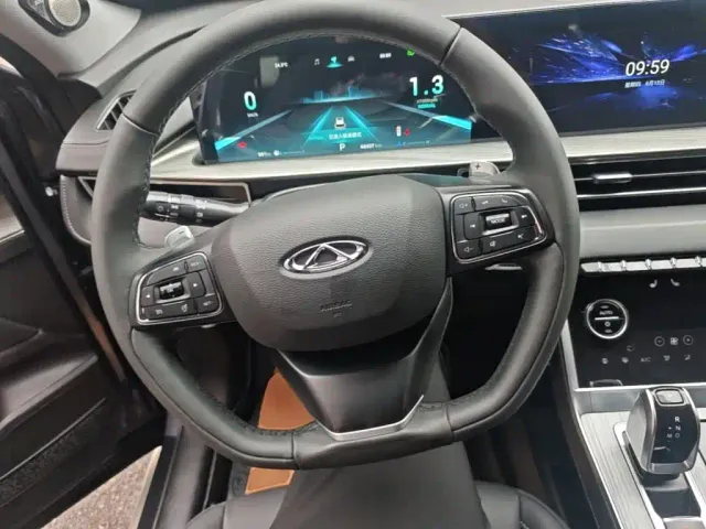 Chery Tiggo 8 — Фото автомобиля 10