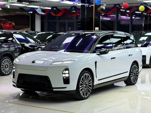 Фотография автомобиля — Nio ES8