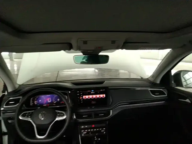 Volkswagen Tharu — Фото автомобиля 17