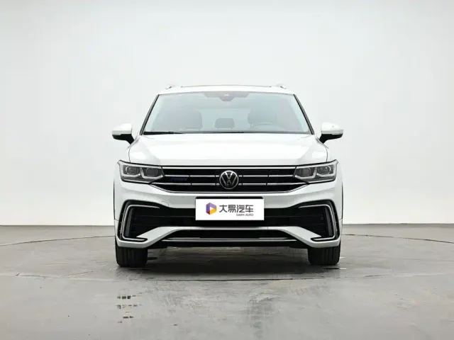 Volkswagen Tiguan L PHEV — Фото автомобиля 2