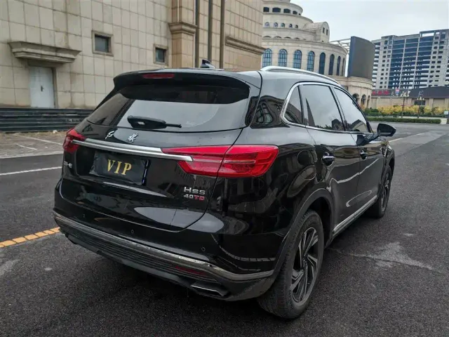 Hongqi HS5 — Фото автомобиля 16
