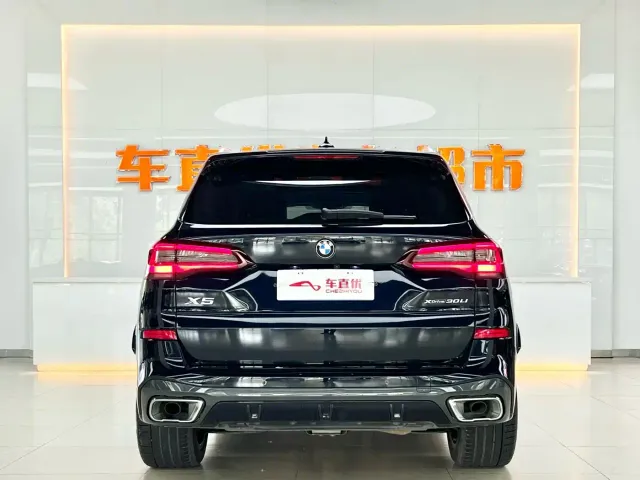 BMW X5 — Фото автомобиля 6
