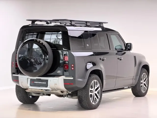 Land Rover Defender — Фото автомобиля 9