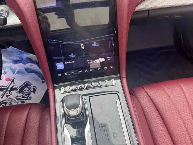 Hongqi H5 — Фото автомобиля 12