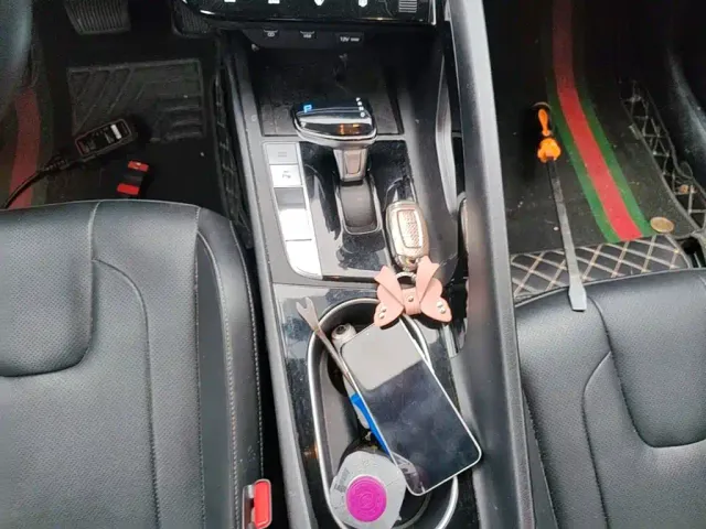 Hyundai Elantra — Фото автомобиля 13