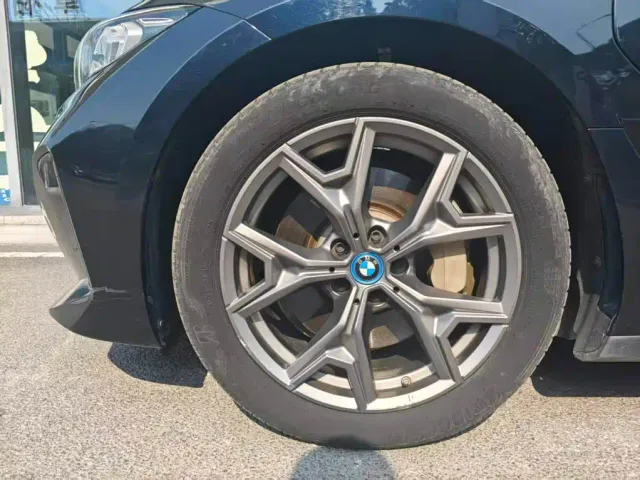 BMW i3 — Фото автомобиля 7