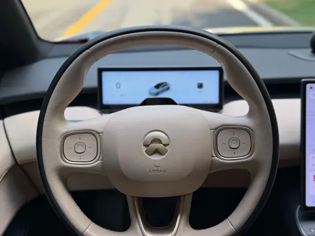 Nio ET5 Touring — Фото автомобиля 11