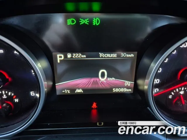 Kia Canival Carnival 4 поколение Дизель 9 мест Prestige — Фото автомобиля 11