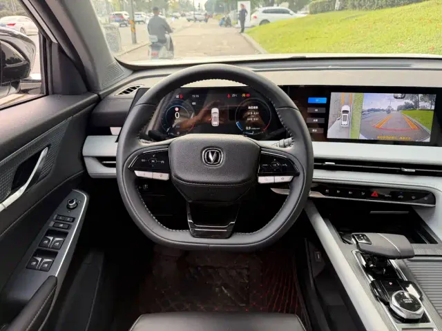 Changan CS75 Plus — Фото автомобиля 14