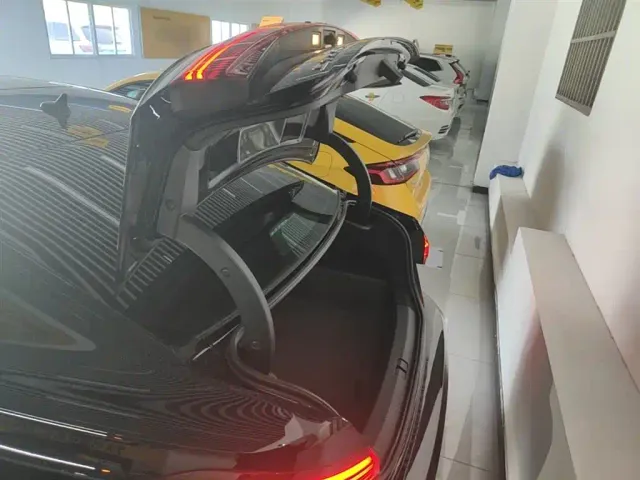 Volkswagen Passat — Фото автомобиля 18