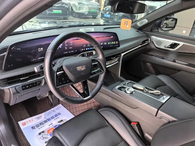 Cadillac CT6 — Фото автомобиля 4