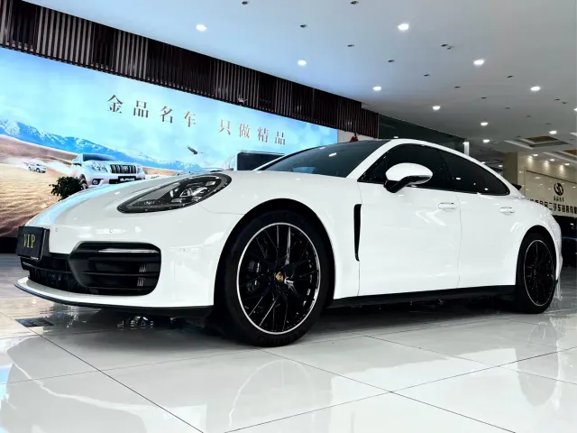 Porsche Panamera — Фото автомобиля 2