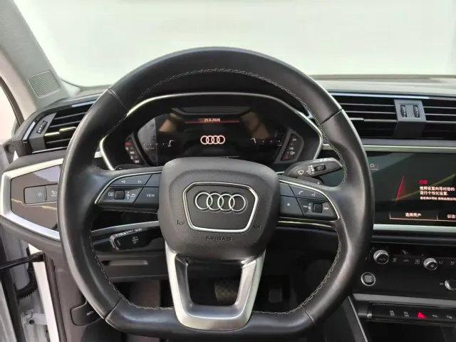 Audi Q3 — Фото автомобиля 8