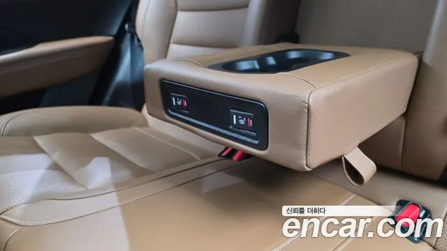 Renault-KoreaSamsung QM6 Новый QM6 2.0 GDe RE Signature 2WD — Фото автомобиля 18