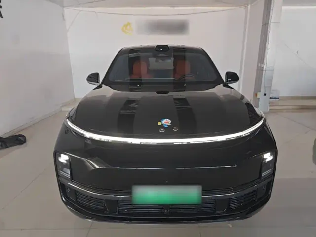 Li Auto L9 — Фото автомобиля 2
