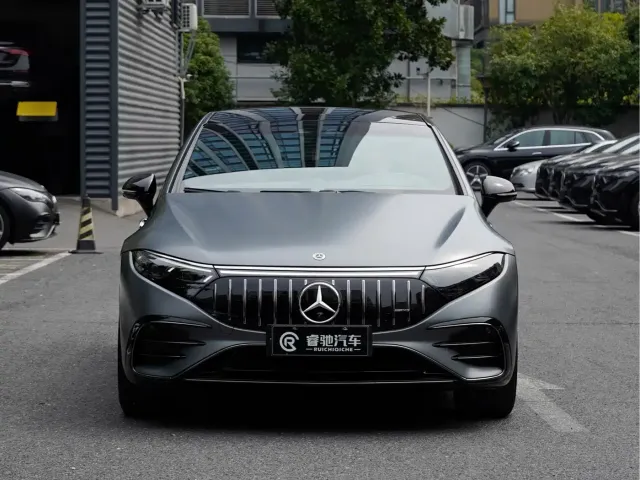 Mercedes-Benz EQS AMG — Фото автомобиля 2