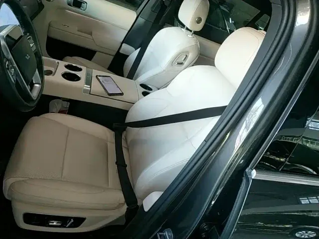 Li Auto L9 — Фото автомобиля 14