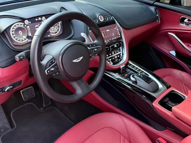 Aston Martin DBX — Фото автомобиля 4