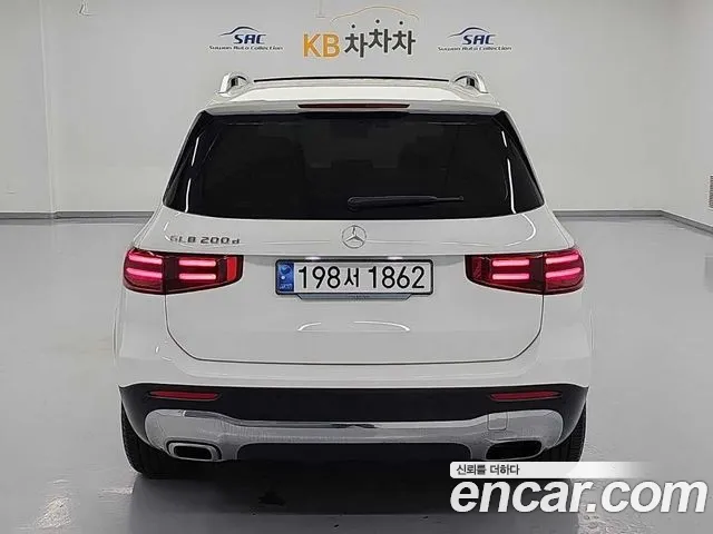 Mercedes-Benz GLB-Class — Фото автомобиля 3