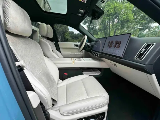 Li Auto L7 — Фото автомобиля 11