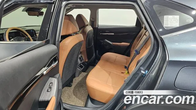 Kia Seltos Новый Seltos Бензин 1.6 Turbo 4WD — Фото автомобиля 12