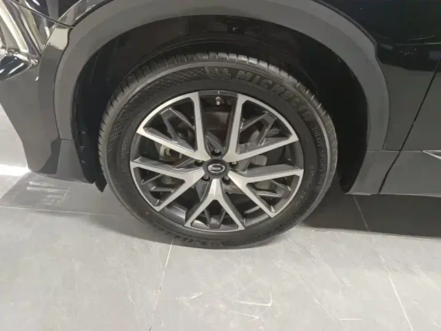 GAC Trumpchi GS8 — Фото автомобиля 22