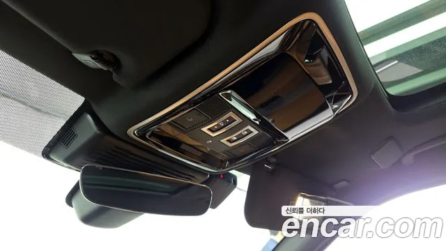 Land Rover Range Rover Velar Range Rover Velar 3.0 P400 R-Dynamic HSE — Фото автомобиля 24