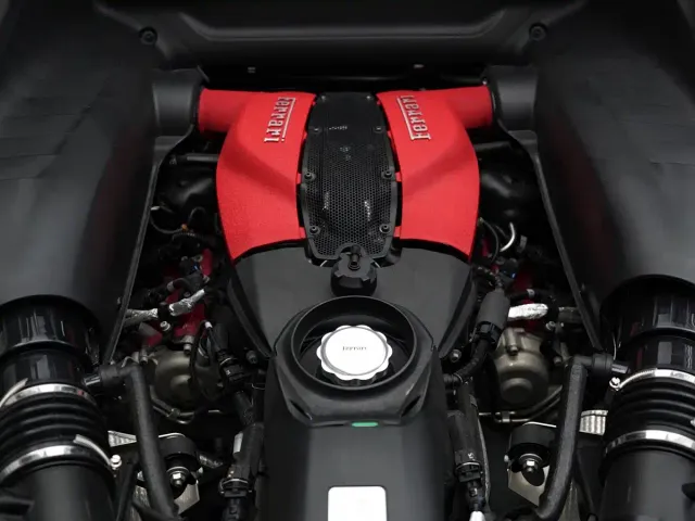 Ferrari F8 — Фото автомобиля 12