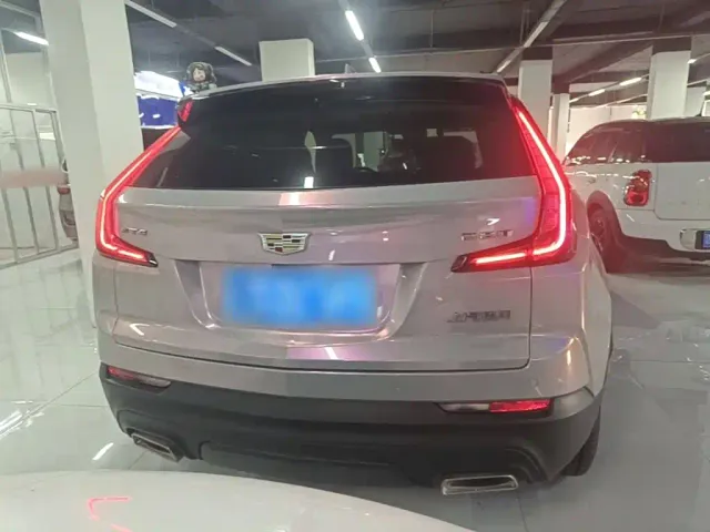 Cadillac XT4 — Фото автомобиля 5